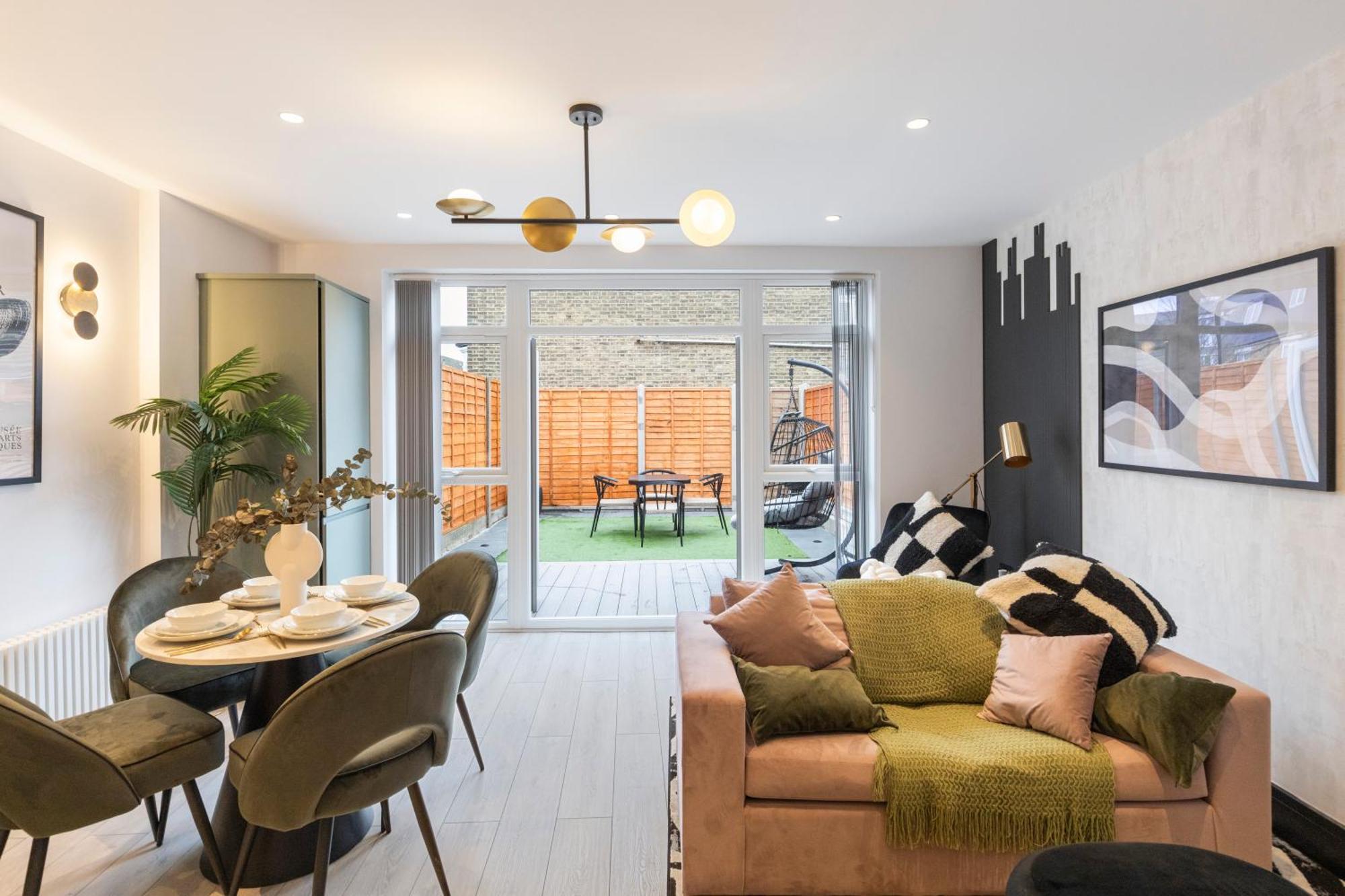 Apartmán Unwind In Style 2Br With Cozy Backyard For Groups Londýn Exteriér fotografie