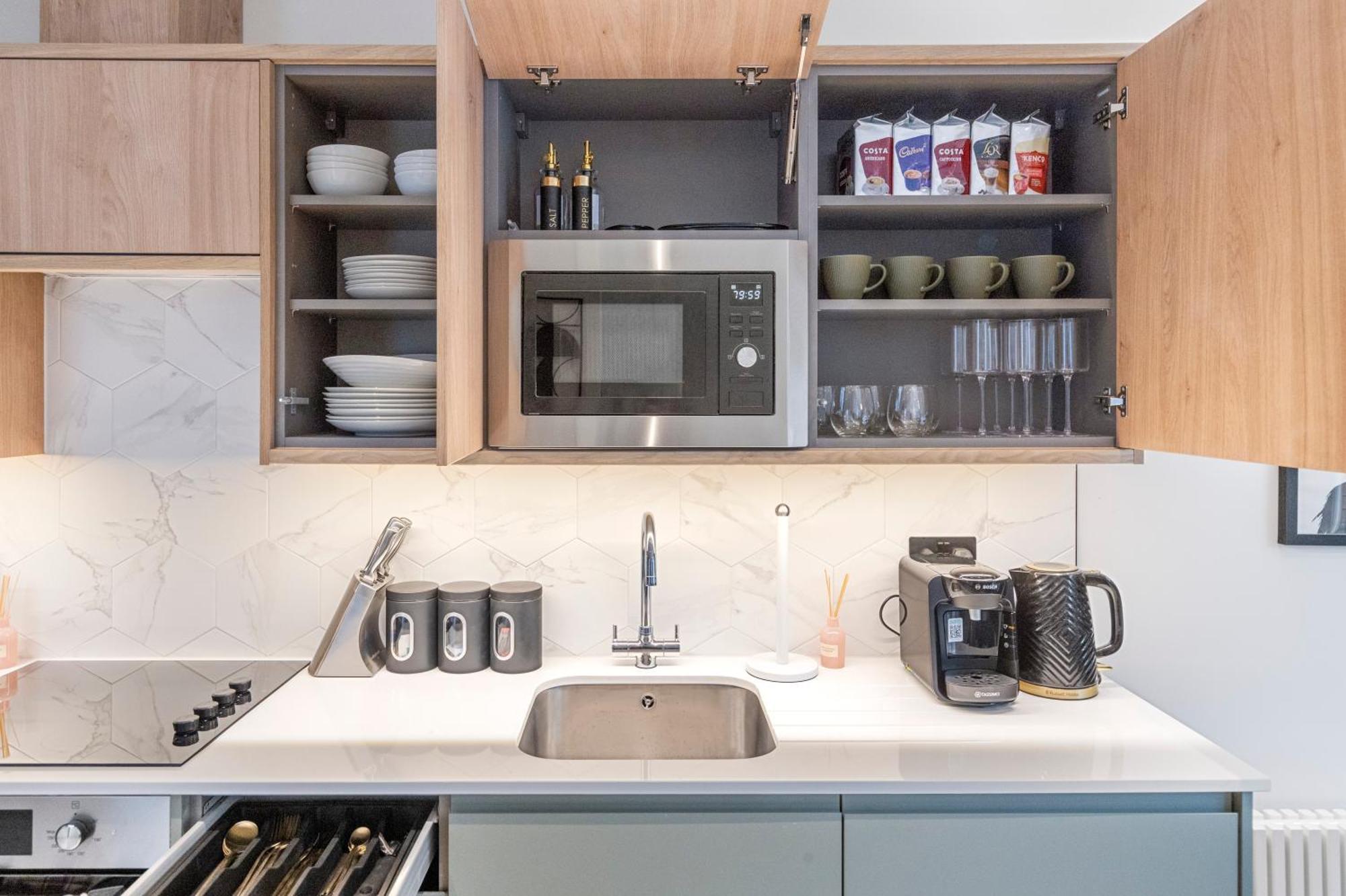 Apartmán Unwind In Style 2Br With Cozy Backyard For Groups Londýn Exteriér fotografie