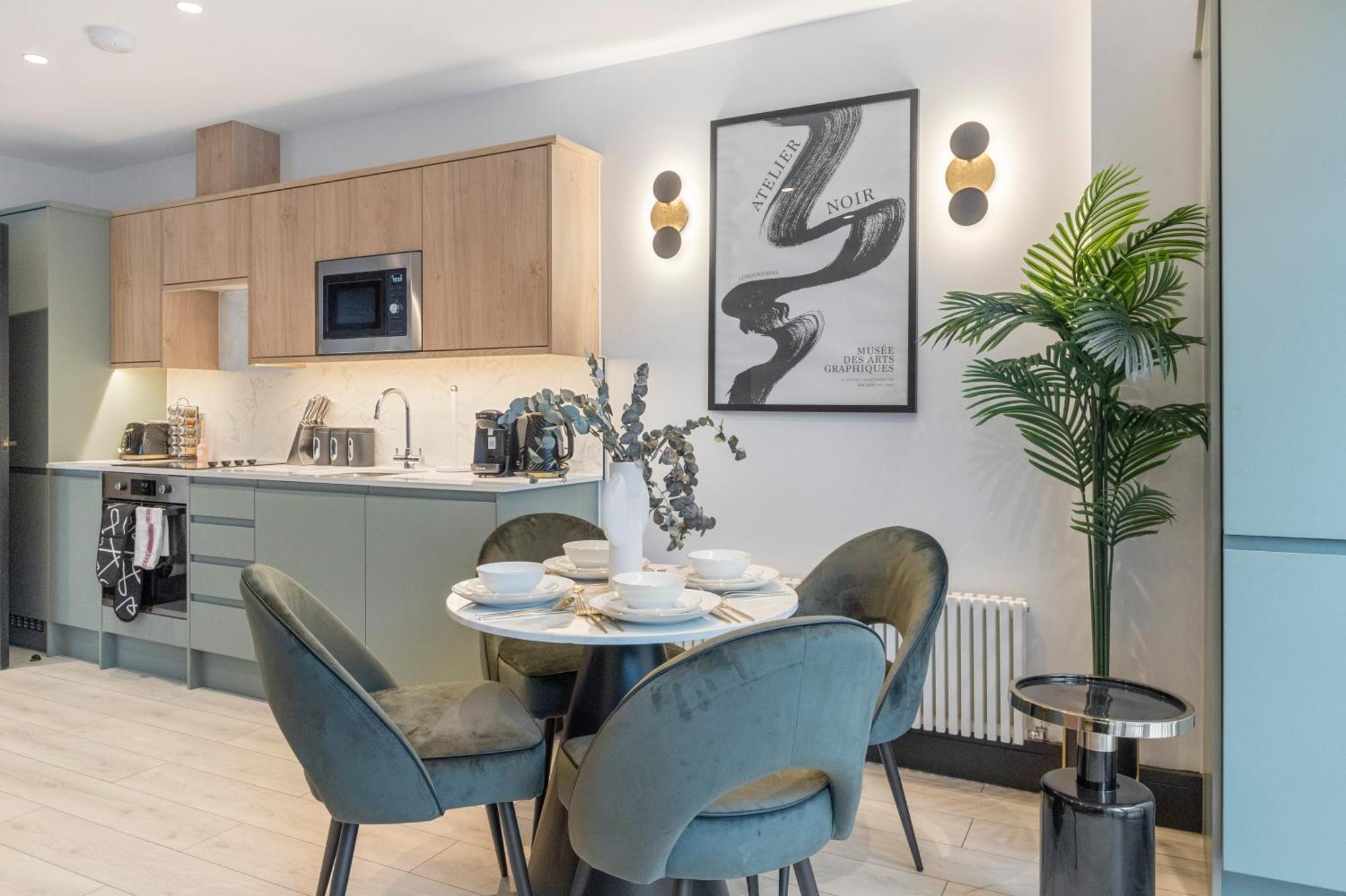 Apartmán Unwind In Style 2Br With Cozy Backyard For Groups Londýn Exteriér fotografie