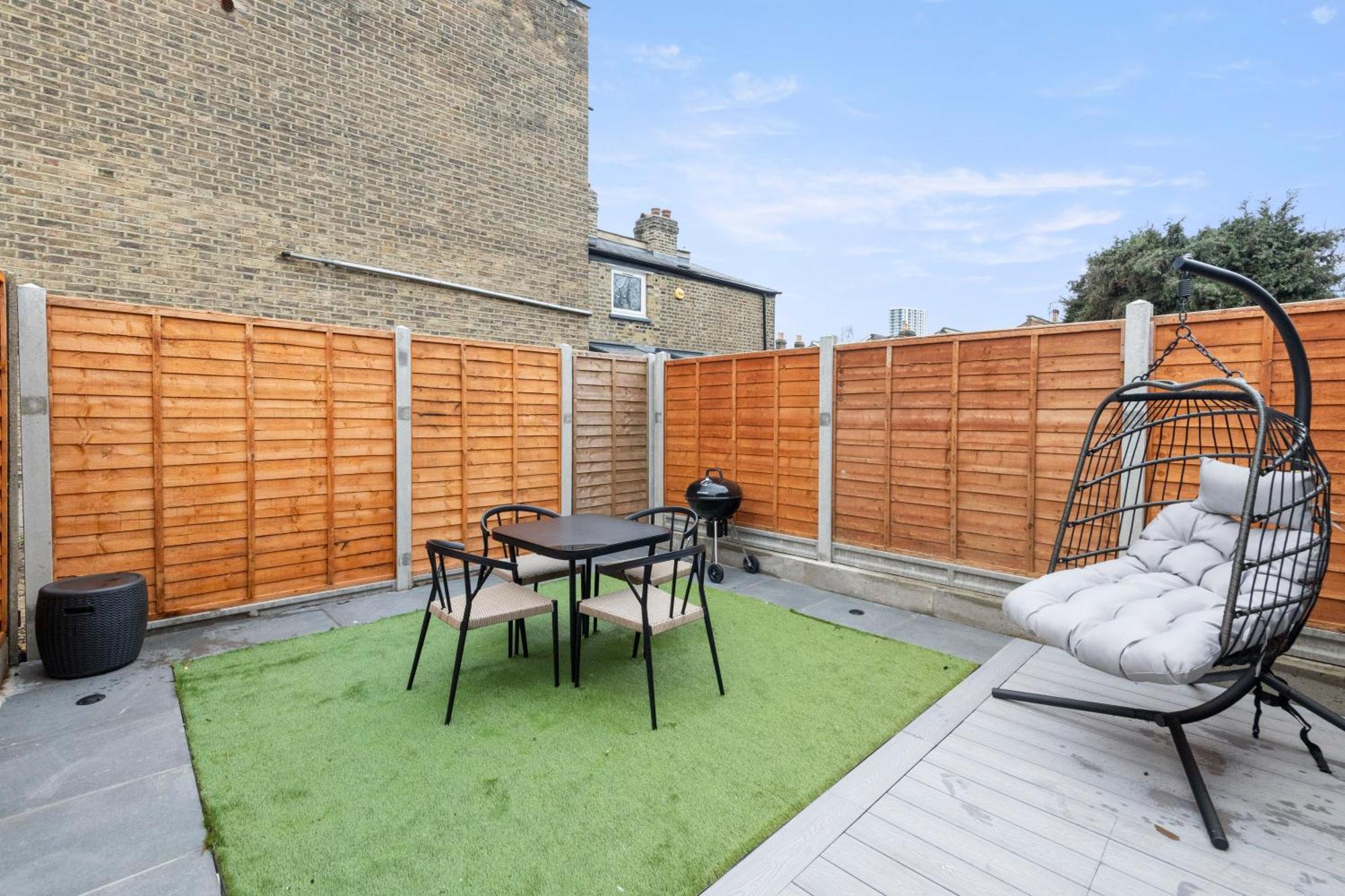 Apartmán Unwind In Style 2Br With Cozy Backyard For Groups Londýn Exteriér fotografie